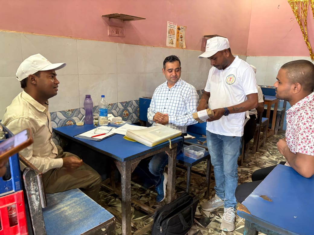 रक्षाबंधन पर मिठाइयों की गुणवत्ता पर नजर, कबीरधाम में 3 दिन चला सघन जांच अभियान IMG 20250808 WA0013