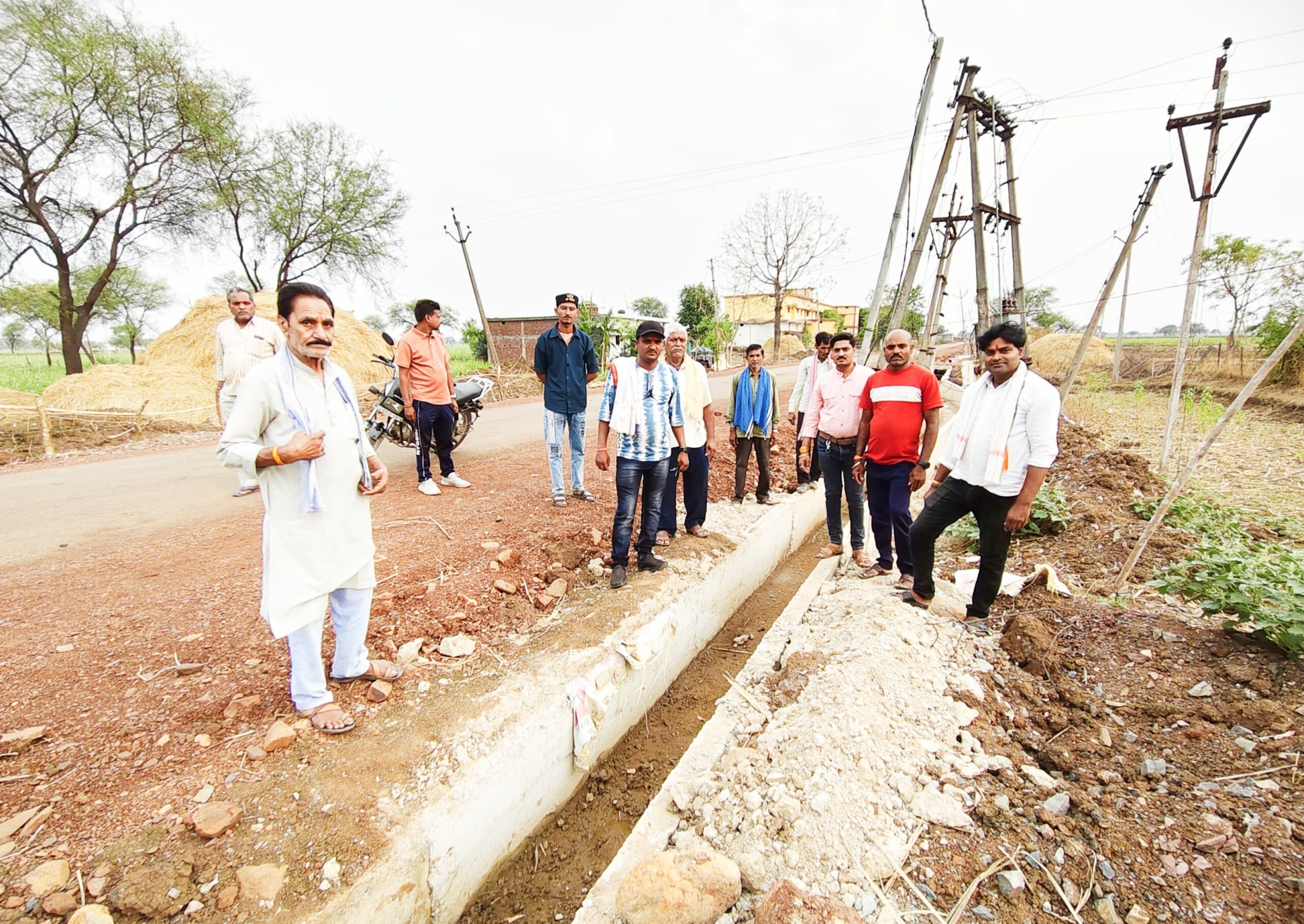 21 प्रतिशत कम दर में सड़क निर्माण, गुणवत्ता पर उठे सवाल IMG 20260519 WA0008 scaled