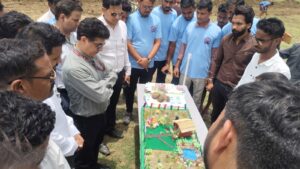 हरियाली से समृद्धि की ओर: नेउरगांव खुर्द में वृहद वृक्षारोपण, पर्यावरण संरक्षण के साथ आजीविका बढ़ाने पर जोर IMG 20260714 WA0007